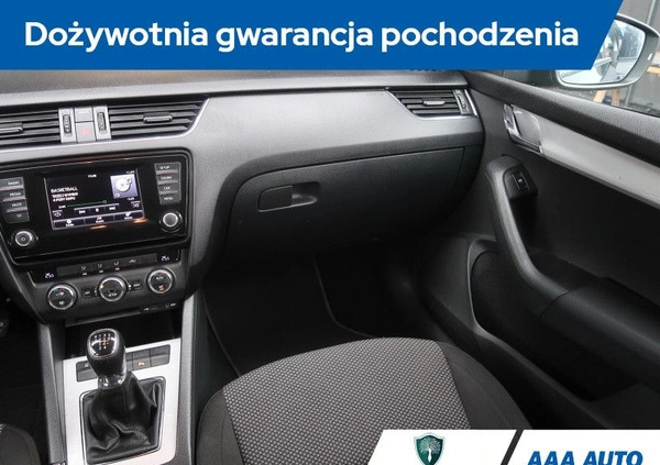 Skoda Octavia cena 34000 przebieg: 237858, rok produkcji 2015 z Brzeszcze małe 211